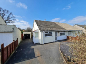 2-Bed House Bungalow in Bristol